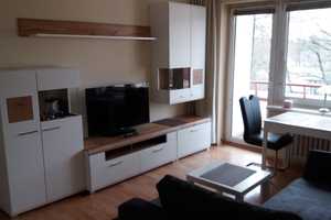Sonnige und ruhige 2-Zi-Wohnung (Balkon, EBK, Stellplatz) im gepflegten Umfeld in Charlottenburg – Lindenallee 52, 14050 Berlin – Vorschaubild 10