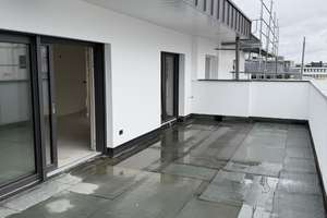 3-Zimmer-Penthouse-Wohnung mit 149,59 m² inmitten der Bielefelder Innenstadt – Kernsaniert (WHG 25) – Zimmerstraße 16, 33602 Mitte, Bielefeld – Vorschaubild 2