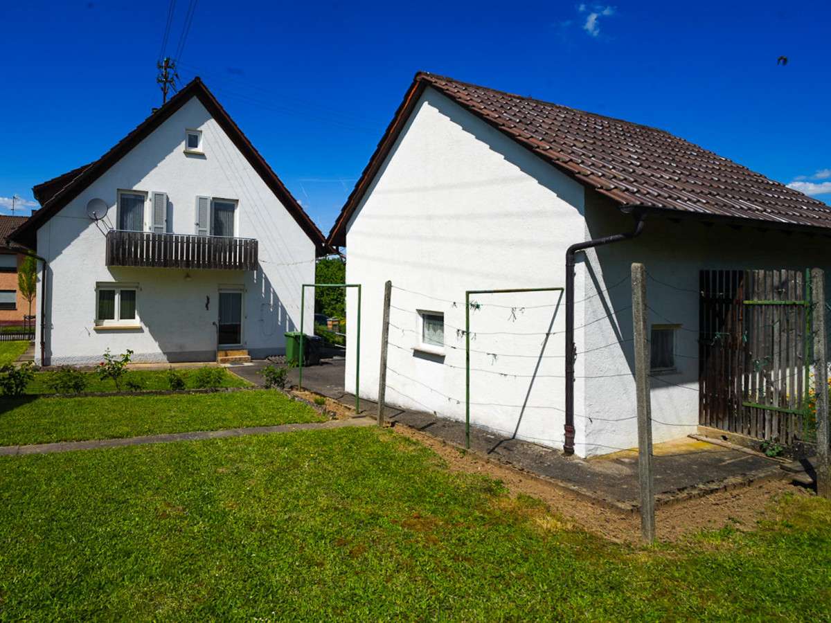 Solides Einfamilienhaus - Ruhige Lage & Vielseitige Möglichkeiten, Karlsruhe Kreis – Bild 2