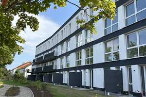 Erstbezug Neubau - Stilvolle 1-Zimmer-Wohnung mit Terrasse Nähe Uniklinik – Tunnelstraße 94, 86156 Augsburg – Vorschaubild 1