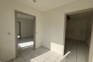 2-Zimmer-Wohnung mit idealer Grundlage zur individuellen Neugestaltung – Altenessener Straße 499a, 45329 Altenessen-Nord, Essen – Vorschaubild 5
