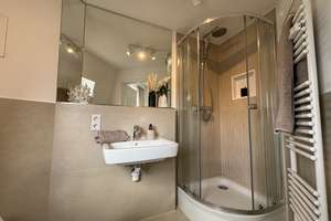 Bezugsfrei & Neubau 2024: 2,5 Zimmer-Maisonette  als Eigenheim oder Kapitalanlage! – Bergisch Gladbacher Str. 135-137, 51065 Mülheim (Ortsteil), Köln – Vorschaubild 13
