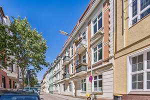 Saniertes Altbaujuwel mitten in Bergedorf – Die vollständige Adresse der Immobilie erhältst du vom Anbieter., 21029 Bergedorf (Ortsteil), Hamburg – Vorschaubild 1