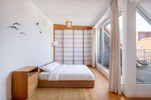 Moderne und lichtdurchflutete Dachgeschosswohnung im klassischen Altbau – Die vollständige Adresse der Immobilie erhältst du vom Anbieter., 10245 Friedrichshain, Berlin – Vorschaubild 6