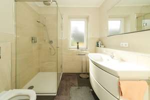 Top-Lage Dortmund-Höchsten
Attraktiver Bungalow im Erbbaurecht – Die vollständige Adresse der Immobilie erhältst du vom Anbieter., 44267 Holzen, Dortmund – Vorschaubild 7