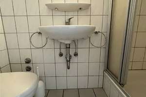 Sehr großzügiges Wohnhaus in ruhiger Lage mit viel Aussicht – Die vollständige Adresse der Immobilie erhältst du vom Anbieter., 97999 Igersheim – Vorschaubild 78