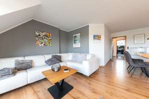 Frische Leichtigkeit mit Seeblick: Stilvolle Dachgeschoss-Maisonette in ruhiger Lage – Die vollständige Adresse der Immobilie erhältst du vom Anbieter., 45259 Heisingen, Essen – Vorschaubild 15