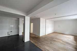 *Moderne lichtdurchflutete 3 Zimmerwohnung* mit Terrasse und Hauswirtschaftsraum