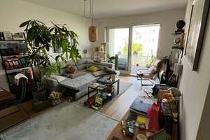Erstklassige 3-Zimmer Wohnung mit 3 Balkonen und TG-Stellplatz – Die vollständige Adresse der Immobilie erhältst du vom Anbieter., 81245 Neupasing, München – Vorschaubild 2