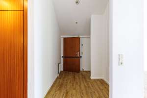 Toelleturm - Herzstück: Frisch modernisierte 3 Zi.-DG - WHG mit 1-2 TG-Stellplatz bei Bedarf – Die vollständige Adresse der Immobilie erhältst du vom Anbieter., 42287 Barmen, Wuppertal – Vorschaubild 2