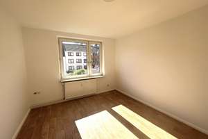 Attraktive 2-Zimmer-Wohnung mit zwei Balkonen – Die vollständige Adresse der Immobilie erhältst du vom Anbieter., 27568 Mitte, Bremerhaven – Vorschaubild 16
