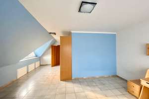 Sehr gepflegtes 8-Zimmer-Einfamilienhaus mit Garten, Küche, Kamin und Doppelgarage in ruhiger Lage! – Die vollständige Adresse der Immobilie erhältst du vom Anbieter., 41470 Rosellen, Neuss – Vorschaubild 12