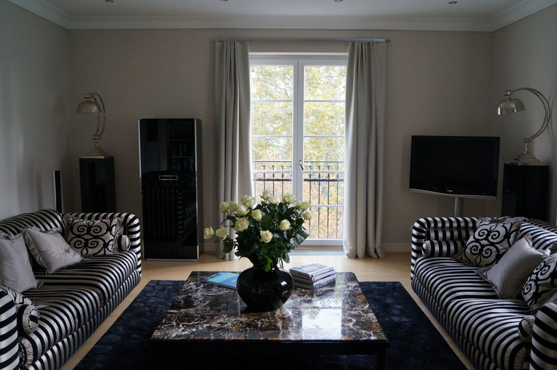 Traumhafte Altbauwohnung zwischen Palmengarten und "Alte Oper"..V-E-R-M-I-E-T-E-T...