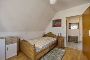 Familienhaus mit sonnigem Garten – Die vollständige Adresse der Immobilie erhältst du vom Anbieter., 53343 Wachtberg – Vorschaubild 17