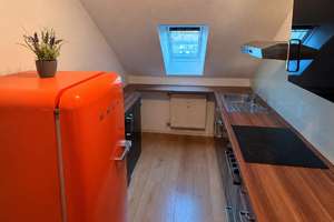 Vollständig möbliert: Charmante Dachgeschosswohnung im Altbau in zentraler Lage von Krefeld – Die vollständige Adresse der Immobilie erhältst du vom Anbieter., 47798 Stadtmitte, Krefeld – Vorschaubild 6