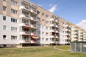 Schöne Familienwohnung im modernisierten Haus!