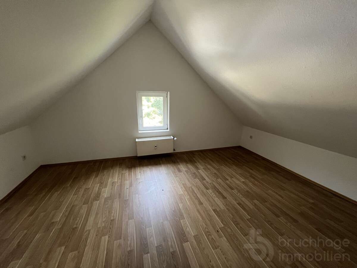 Immobilie in Schalksmühle - „Mehrgenerationenhaus mit großem Grundstück – Tierhaltung möglich, familiengerecht wohnen“ - Bild 1