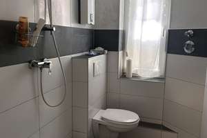 Bochum-Wattenscheid: Gemütliche 2-Zimmer Wohnung mit Tageslichtbad und EBK! – Weindorfstr. 2, 44866 Leithe, Bochum – Vorschaubild 2