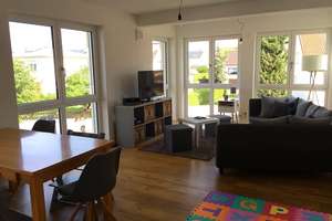 Geschmackvolle 2-Raum-Wohnung mit gehobener Ausstattung, Balkon + EBK in Oberhaunstadt  + E-Lade-Opt