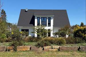 Wohnen mit Licht und Raum - modernes Einfamilienhaus auf großem Grundstück! – Die vollständige Adresse der Immobilie erhältst du vom Anbieter., 21279 Hollenstedt – Vorschaubild 4