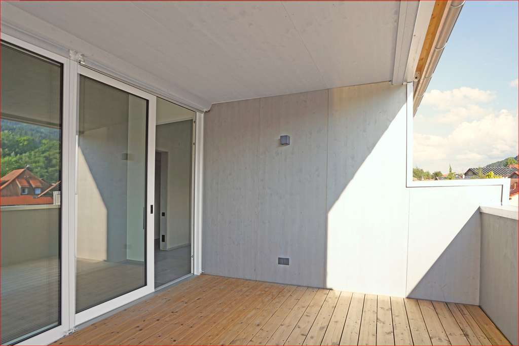 Immobilie in Nesselwang - WHG 6
Exklusive Penthouse-Wohnung! TOP Ausstattung! Top Energiewert KFW40EE - Bild 3