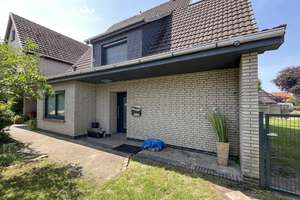 RESERVIERT  - Modernisiertes Einfamilienhaus in gefragter Lage von Ganderkesee-Schierbrook – Die vollständige Adresse der Immobilie erhältst du vom Anbieter., 27777 Ganderkesee – Vorschaubild 1