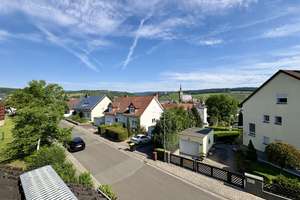 „Lieblingsplatz Kiedrich“ 
Freistehendes Einfamilienhaus
mit Potenzial in 
ruhiger Lage von Kiedr – Die vollständige Adresse der Immobilie erhältst du vom Anbieter., 65399 Kiedrich – Vorschaubild 16