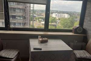 Möbliertes Apartment mit Weitblick im Mundsburg Tower – 38 m² |  Furnished Apartment – Hamburger Straße 1-17, 22083 Barmbek-Süd, Hamburg – Vorschaubild 2