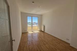 *Domblick vom eigenen Balkon* – Goldschmiedebrücke 15, 39104 Altstadt, Magdeburg – Vorschaubild 2