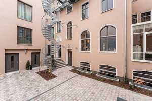 Property thumbnail 2