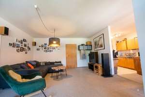4-Zimmer-Wohnung mit Westbalkon, Moderner EBK  in Holzkirchen Mitte – Die vollständige Adresse der Immobilie erhältst du vom Anbieter., 83607 Holzkirchen – Vorschaubild 4
