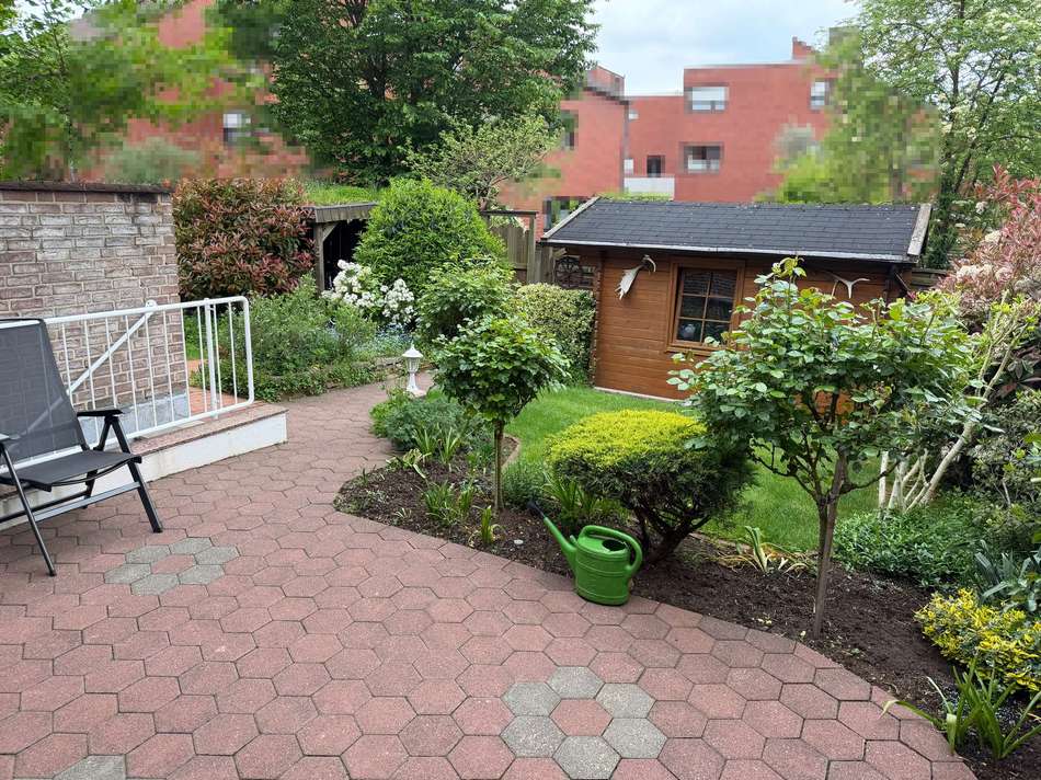 Terrasse mit Garten