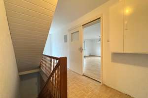 ** gepflegt und einzugsbereit ** Modernisiertes Einfamilienhaus mit Potenzial zum weiteren Ausbau – Die vollständige Adresse der Immobilie erhältst du vom Anbieter., 89567 Sontheim an der Brenz – Vorschaubild 7