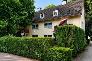 Bezugsfreie und sanierte Dachgeschosswohnung in Oldenburg/Osternburg!