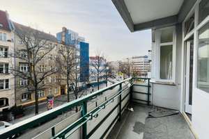 *Balkonwohnung direkt am Kudamm*