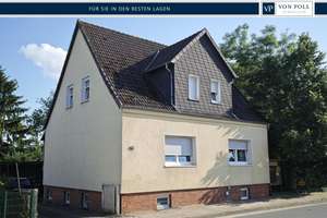 Solides Wohnhaus mit Anbau
