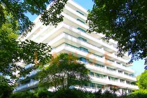 :::ON THE TOP:::1 ZIMMER APARTMENT MIT KÜCHE:::8. OG::::HERRLICHER BLICK:::SELBSTNUTZ ODER KAPITALAN