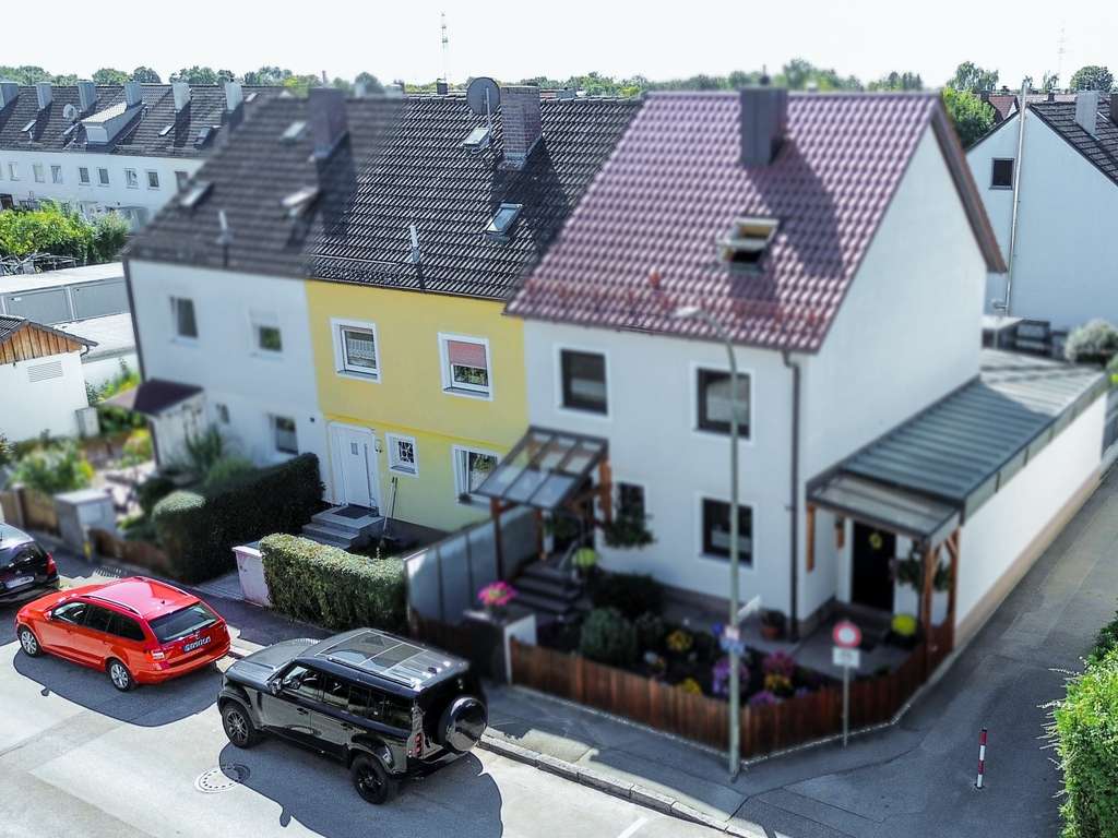 Immobilie in Eching - Wohnen in ruhiger Nachbarschaft - Reihenmittelhaus in Eching - Bild 1