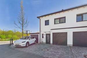 Modernes Familienhaus mit Wintergarten, 3 Bädern in ruhiger Lage – Die vollständige Adresse der Immobilie erhältst du vom Anbieter., 86199 Göggingen-Ost, Augsburg – Vorschaubild 2