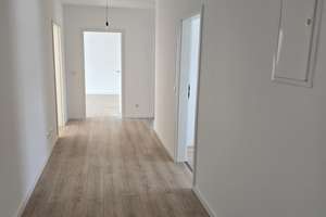 Moderne Dachgeschoss-ETW in Leverkusen-Wiesdorf – Top Lage – 51373 Wiesdorf, Leverkusen – Vorschaubild 2