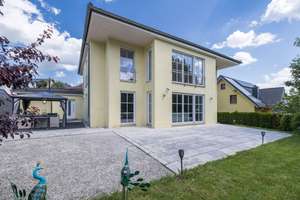 Exquisites Einfamilienhaus mit Doppelgarage und hochwertiger Ausstattung in Chemnitz, Adelsberg – Die vollständige Adresse der Immobilie erhältst du vom Anbieter., 9127 Adelsberg, Chemnitz – Vorschaubild 1