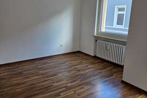 *AB SOFORT VERFÜGBAR* Frisch renovierte 3-Zimmer Wohnung mit Balkon – Königstraße 28, 47798 Stadtmitte, Krefeld – Vorschaubild 4
