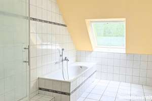 Großzügige 4-Zimmer-Maisonettewohnung mit viel Potenzial! – Schönscheidtstraße 135, 45307 Kray, Essen – Vorschaubild 4