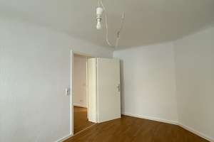 Stuttgart-Süd„ Erdgeschosswohnung mit Hinterhofterrasse – ideal für Singles oder Paare – Wilhelm Raabe Str. 4, 70199 Südheim, Stuttgart – Vorschaubild 7