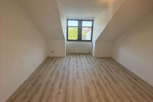2-Zimmerwohnung mit ca. 56 qm, Küchenzeile und TG-Stellplatzellplatz ab sofort zu vermieten