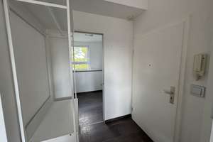 Moderne, lichtdurchflutete Dachgeschosswohnung im Verlegerviertel (Darmstadt-West) – Die vollständige Adresse der Immobilie erhältst du vom Anbieter., 64295 Darmstadt-West, Darmstadt – Vorschaubild 2