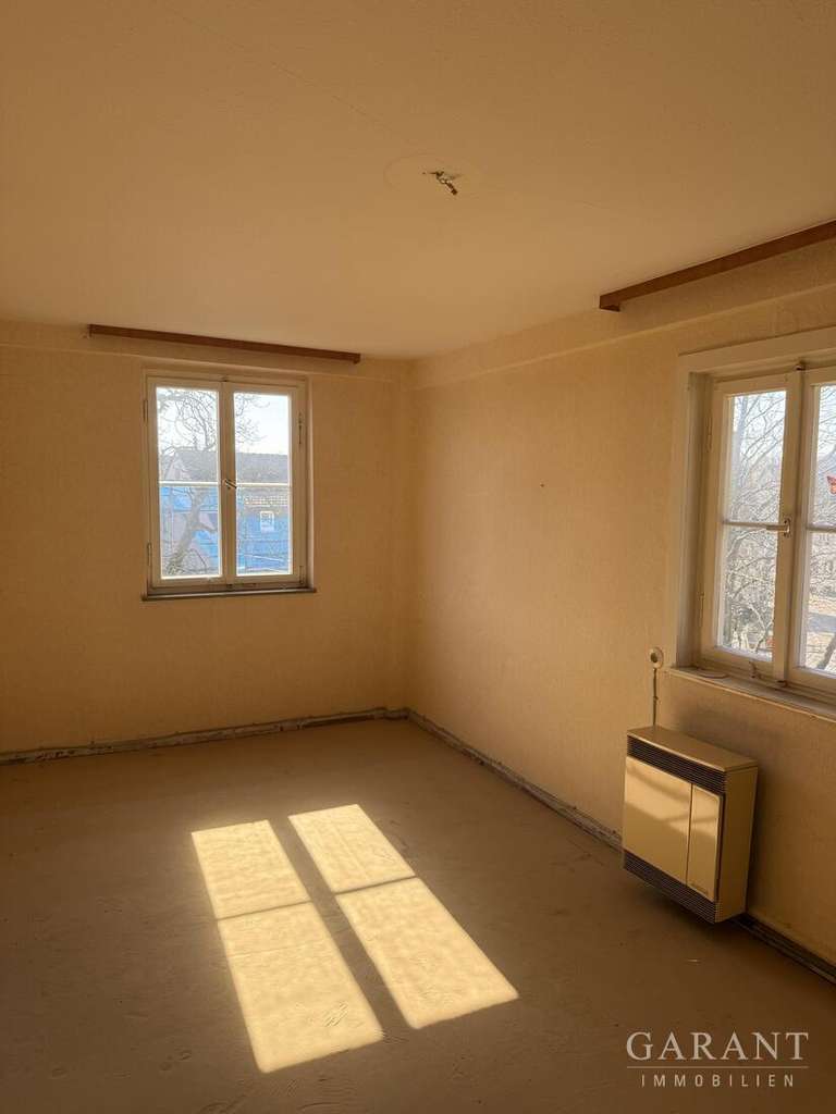 Immobilie in Fellbach - Ehemaliges Weinberghaus mit Entwicklungspotenzial im Ortskern von Fellbach-Schmiden! - Bild 2