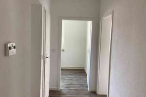 Attraktive, renovierte 3-Zimmer-Wohnung (ca. 61,5 m²) mit Einbauküche und Balkon – Kornstr. 8, 30167 Nordstadt, Hannover – Vorschaubild 7