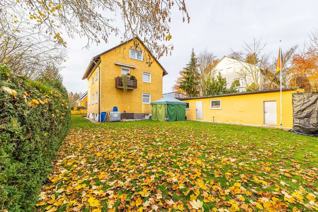 Immobilie in Weiden in der Oberpfalz - HEGERICH: Attraktives Familienhaus mit Entwicklungspotenzial und Anlagewert - Bild 3