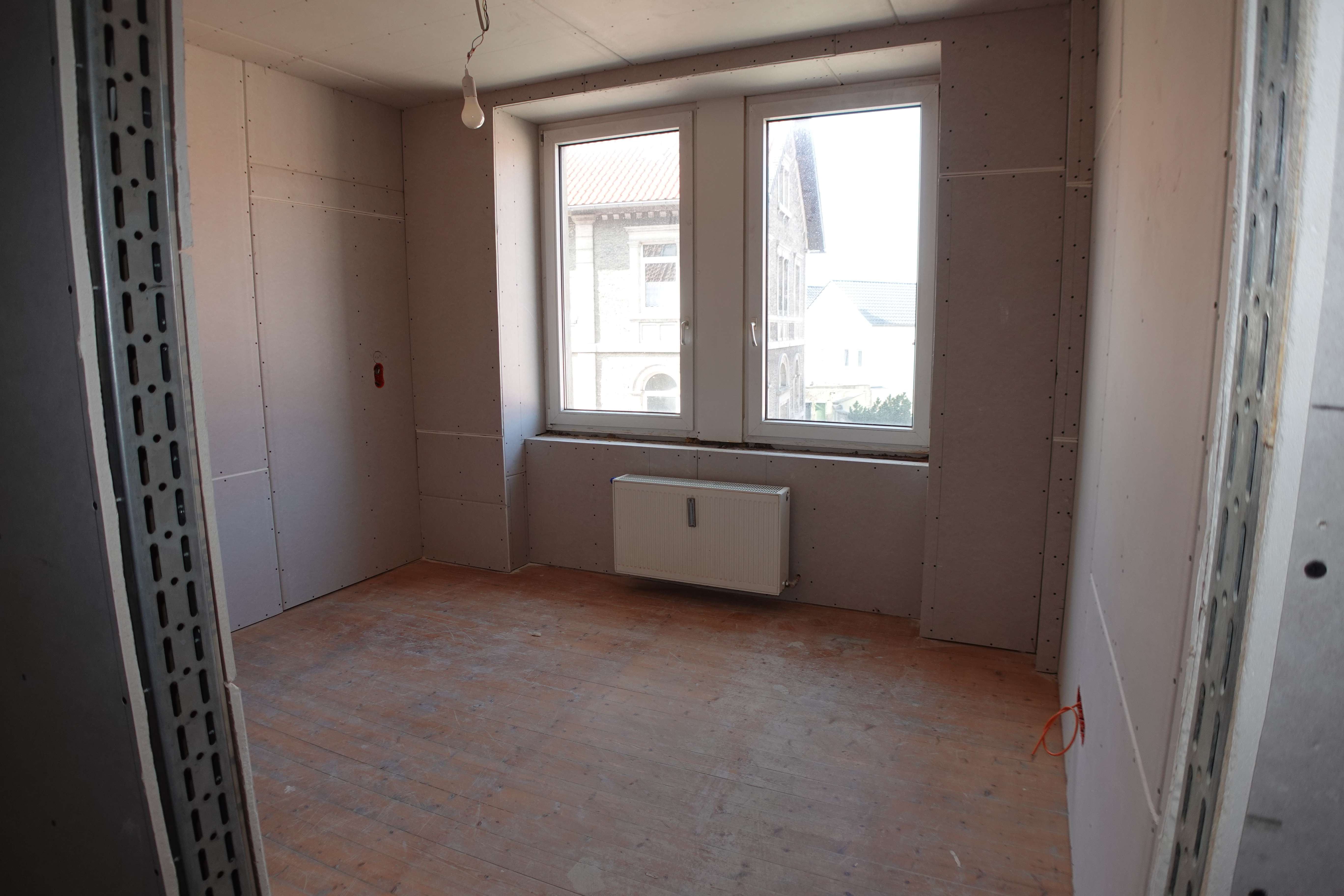 Immobilie in Königslutter am Elm - Charmantes Mehrfamilienhaus mit Denkmalschutz und Entwicklungspotenzial in Toplage von Königslutter - Bild 4